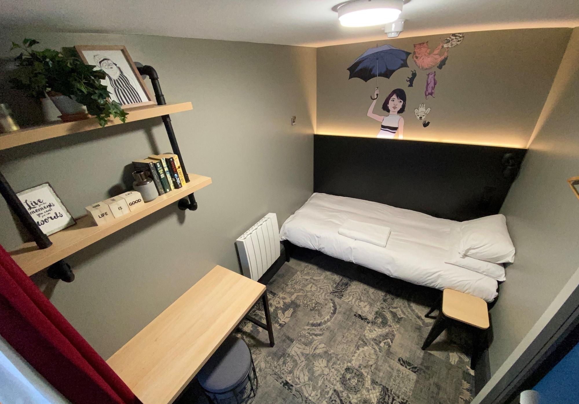 Habitación Individual con baño compartido